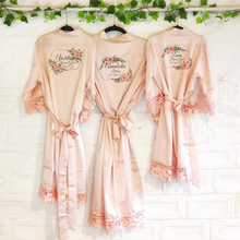 Load image into Gallery viewer, Rose Geometric Wedding Dressing Robe
