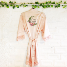 Load image into Gallery viewer, Wildflower Circle Lace Wedding Dressing Robe
